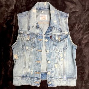 Levi’s women denim vest